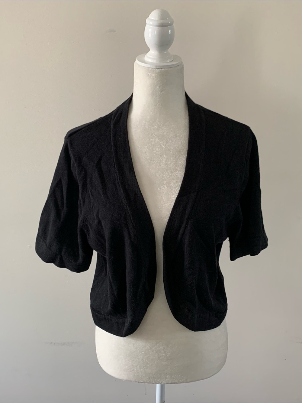 Vintage R&K Women's Black Short-Sleeve Open Front Cardigan - XL